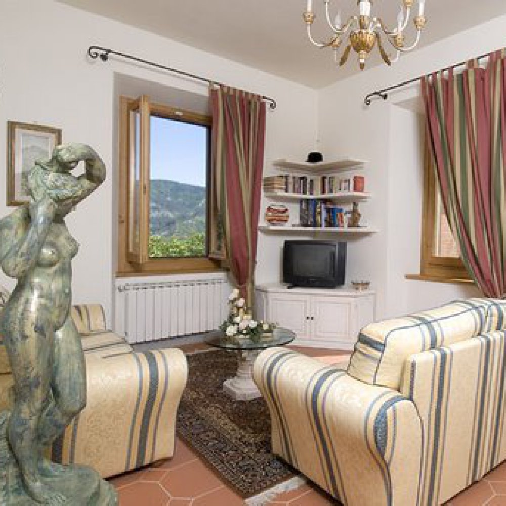 Villa in Mugello with mountain panorama