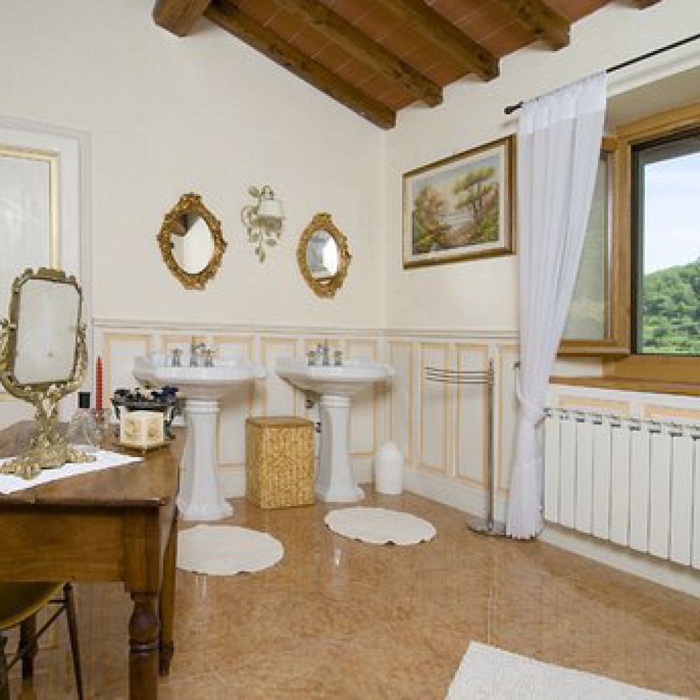 Villa in Mugello with mountain panorama