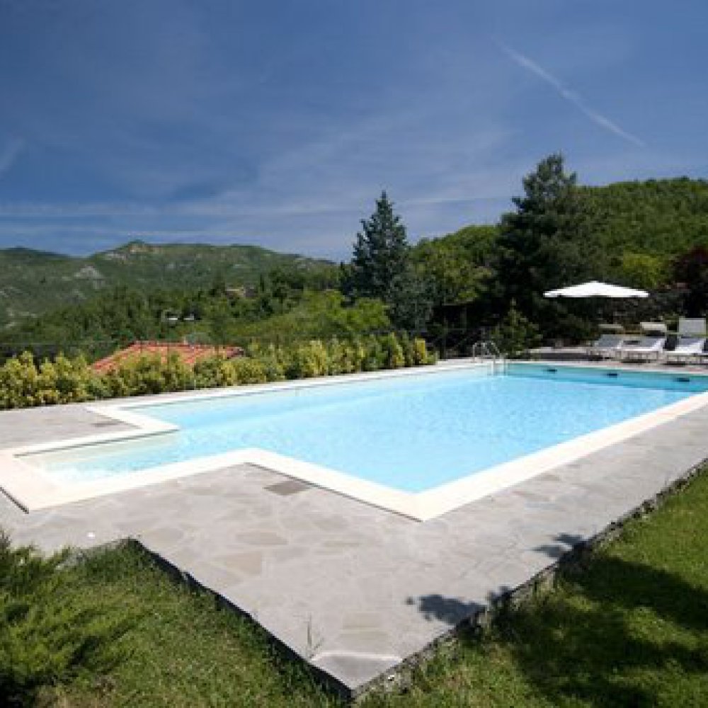 Villa nel Mugello con panorama sulle montagne