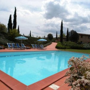 3 Villas & pools, tennis close to nice cities