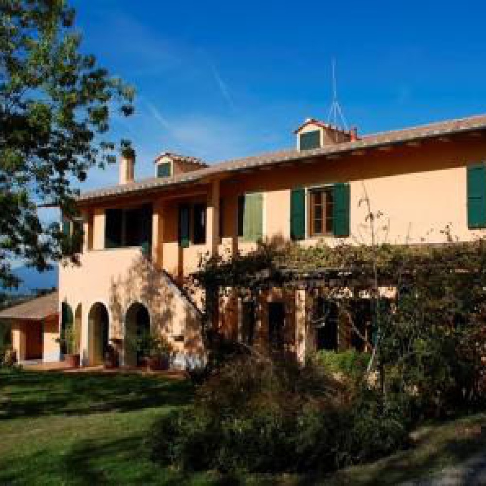 Countryhouse with pool  on Pisa hills