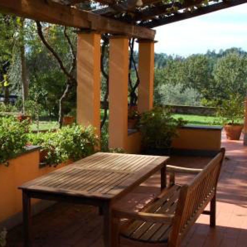 Countryhouse with pool  on Pisa hills