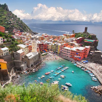 Champagne on a sail boat at the Cinqueterre