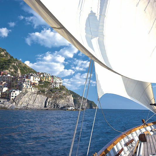 Champagne on a sail boat at the Cinqueterre