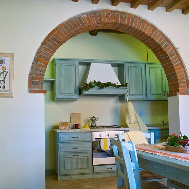 2 Casali di pietra immersi nel verde